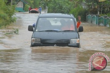 Ratusan rumah terendam banjir di Tasikmalaya