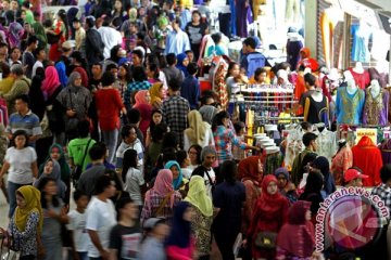 Pasar Tanah Abang masih jadi pilihan warga