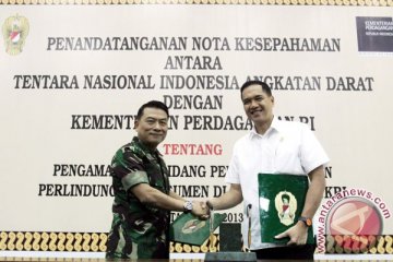 TNI AD-Kemendag amankan perdagangan di perbatasan