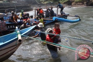 Polres Sukabumi perketat penjagaan pantai selatan