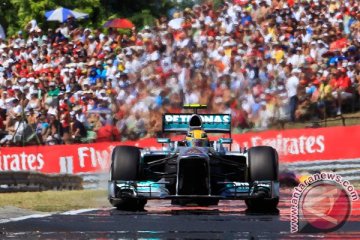 Mercedes juara dunia Formula Satu 2015