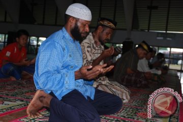 Muslim PNG perdalam Islam di Jayapura