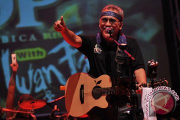 Konser Iwan Fals