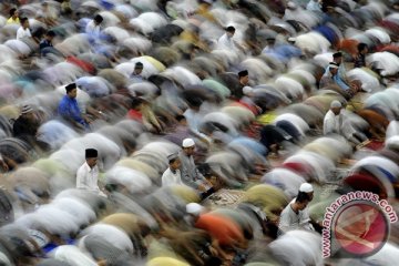 SHOLAT TARAWIH PERTAMA