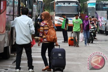 Penumpang masih gunakan terminal bayangan