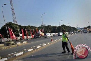 Pemudik  diimbau hindari jalan Serang-Cibarusah