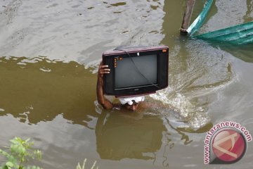 Banjir tewaskan lebih dari 160 warga Asia selatan