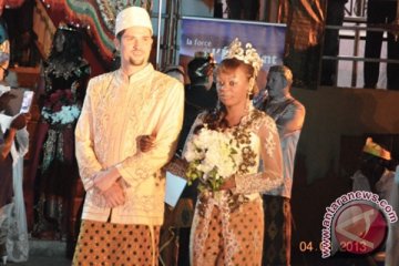 Pernikahan tradisional Indonesia digelar di Kongo