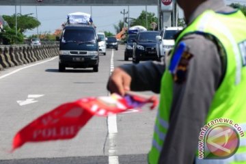 Hari pertama Lebaran arus mudik Pantura Jawa lancar