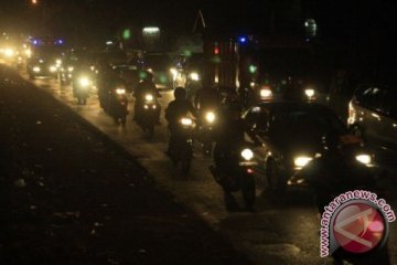 Jalur Pantura Karawang menuju Jomin ramai lancar