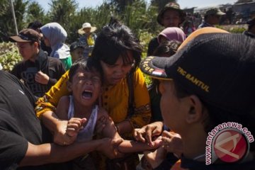 500 lebih wisatawan tersengat ubur-ubur saat liburan di Pantai Baron