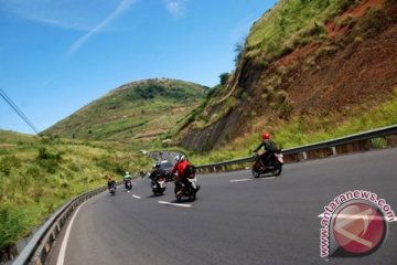 Rombongan pemudik motor mulai padati Nagreg