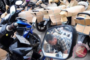 Ratusan sepeda motor pemudik tiba di Solo