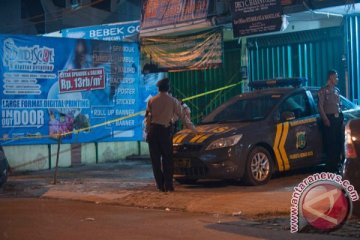 Polisi geledah rumah kakak tersangka teroris Iwan