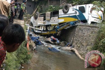 Kapolres Bogor: ada kemungkinan ketidaklayakan kondisi bus