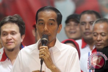 Jokowi: peluncuran logo sebaiknya dilakukan di lapangan