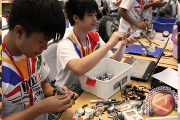 Yuk lihat olimpiade robot Indonesia