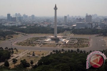 Monas dipadati pengunjung dan pedagang