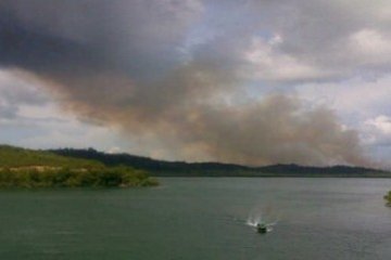 Hutan Dibakar/Foto Evy R. Syamsir