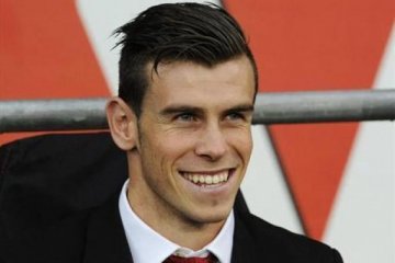 Bale terlalu sibuk mengurusi rambut