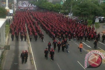 Buruh penuhi Jalan Thamrin