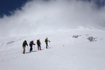 Mendaki Gunung Elbrus