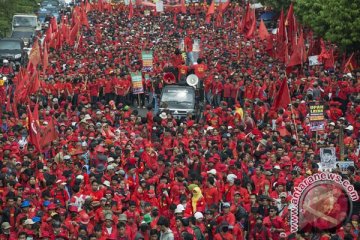 Ribuan buruh banjiri Bundaran HI