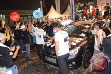 10 kontestan "Subaru Palm Challenge 2013" ke Singapura