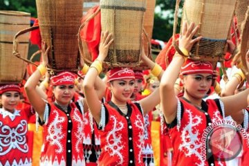 Balai Bahasa dokumentasikan Bahasa Dayak Halong