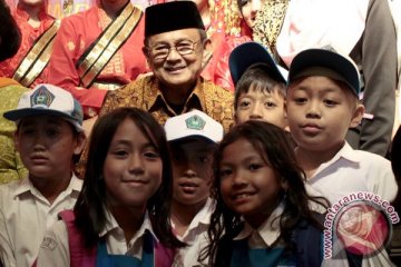 Habibie wafat, KPAI: Anak Indonesia teladani Habibie