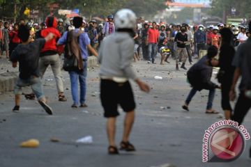 BENTROK MAKASSAR