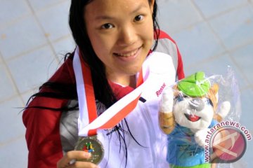 Perak Renang Putri
