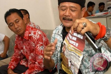 Selebaran Kampanye Hitam Ru'yat-Aim Dimusnahkan