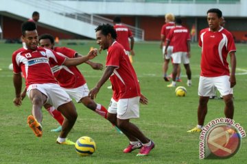 Persipura vs Pusam imbang 2-2