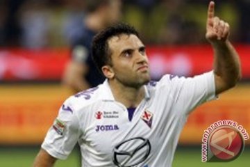 Fiorentina susah payah taklukan Verona 4-3