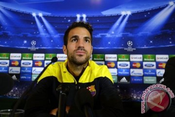 Suporter Barcelona ingin depak Fabregas dari Camp Nou