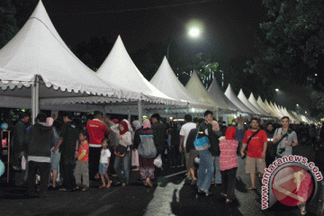 Jokowi akui kekurangan festival kaki lima