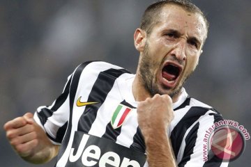 Chiellini hiasi penampilannya yang ke-400 dengan torehan gol