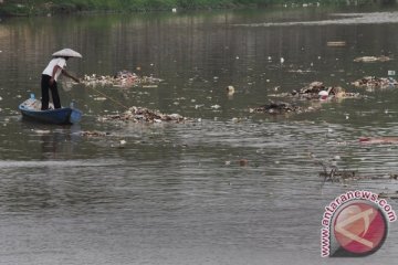 DLH: Warga Lebak jangan buang sampah ke sungai