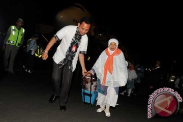 Nenek linglung diantar ke Daker Makkah