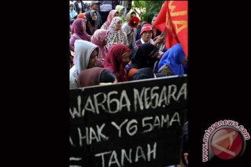 TOLAK PENGGUSURAN