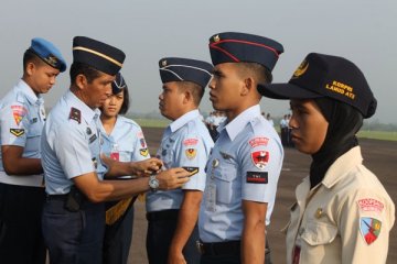 86 Personel Lanud Atang Sendjaja Naik Pangkat