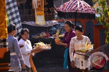 PERAYAAN GALUNGAN MAKASSAR