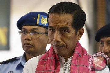 Jokowi minta saran aktor Inggris peraih Oscar soal sampah