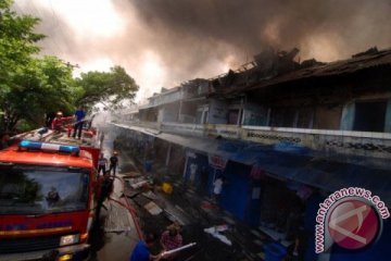 Tiga ruko di Jambi terbakar, ratusan juta ludes