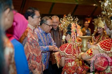 Kemenparekraf luncurkan Musi Triboatton 2013