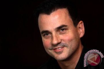 Vonny Cornelia suka lagu Tommy Page