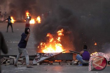 Ledakan bom dan unjuk rasa guncang Mesir