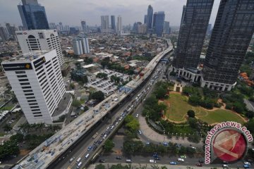 Jakarta akan bersihkan bangunan di bawah jalan layang