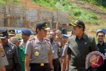 Puluhan polisi Papua Barat dikirim ke Palu